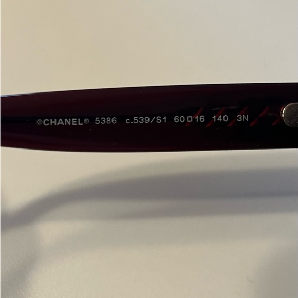 Authentic Chanel sunglasses - Picture 9 of 11